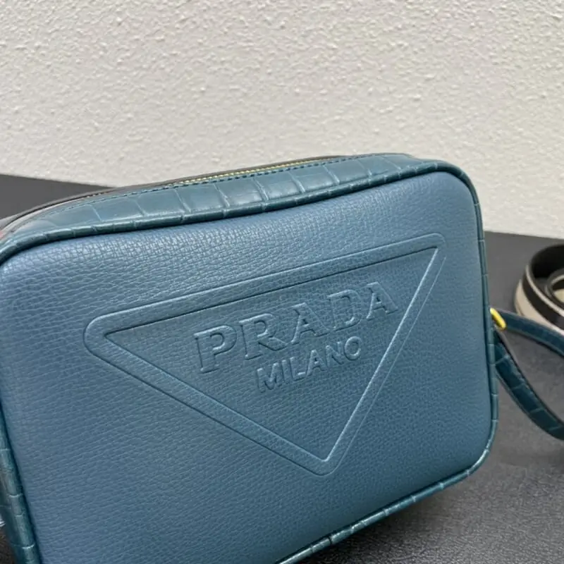 prada aaa qualite mini sac a main pour femme s_123b7b43